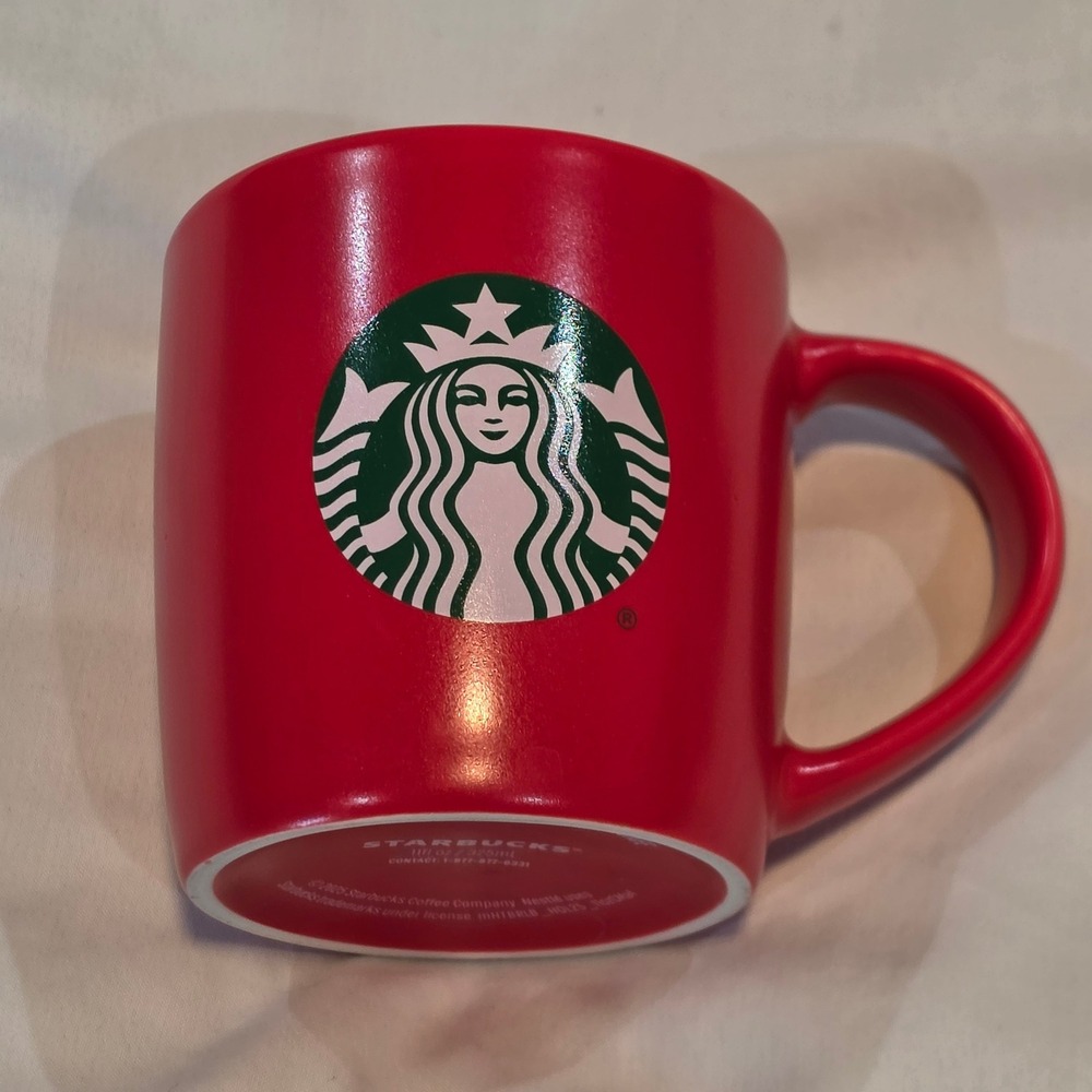 New Starbucks Coffee Siren Logo Mug Red 11oz Ceramic Holiday